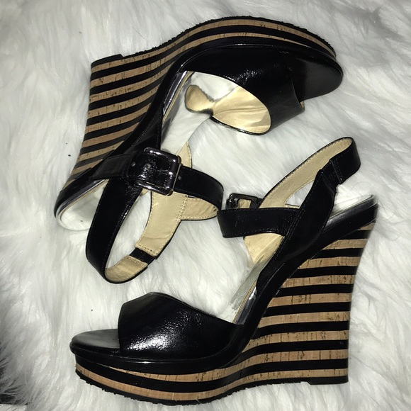 GORGEOUS MK WEDGES ✨🖤 - Picture 2 of 8